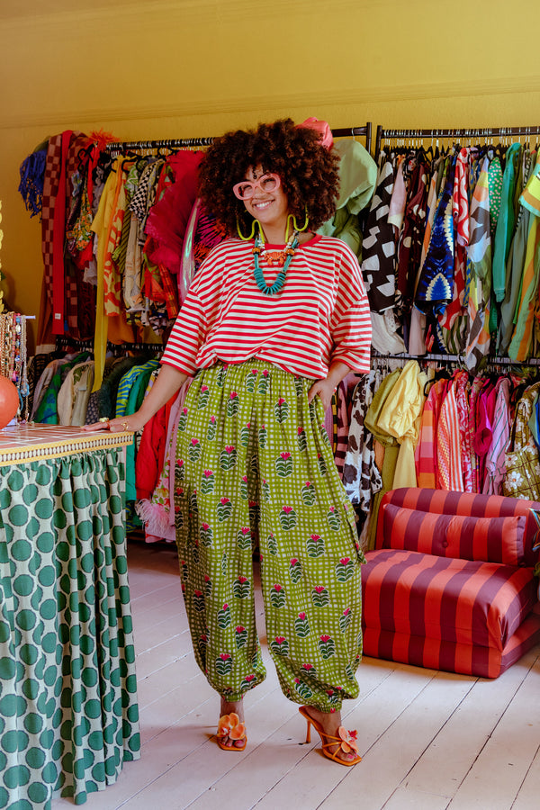 Rumi - Cotton & Linen Barrel Trousers in Blooming Green Checkerboard