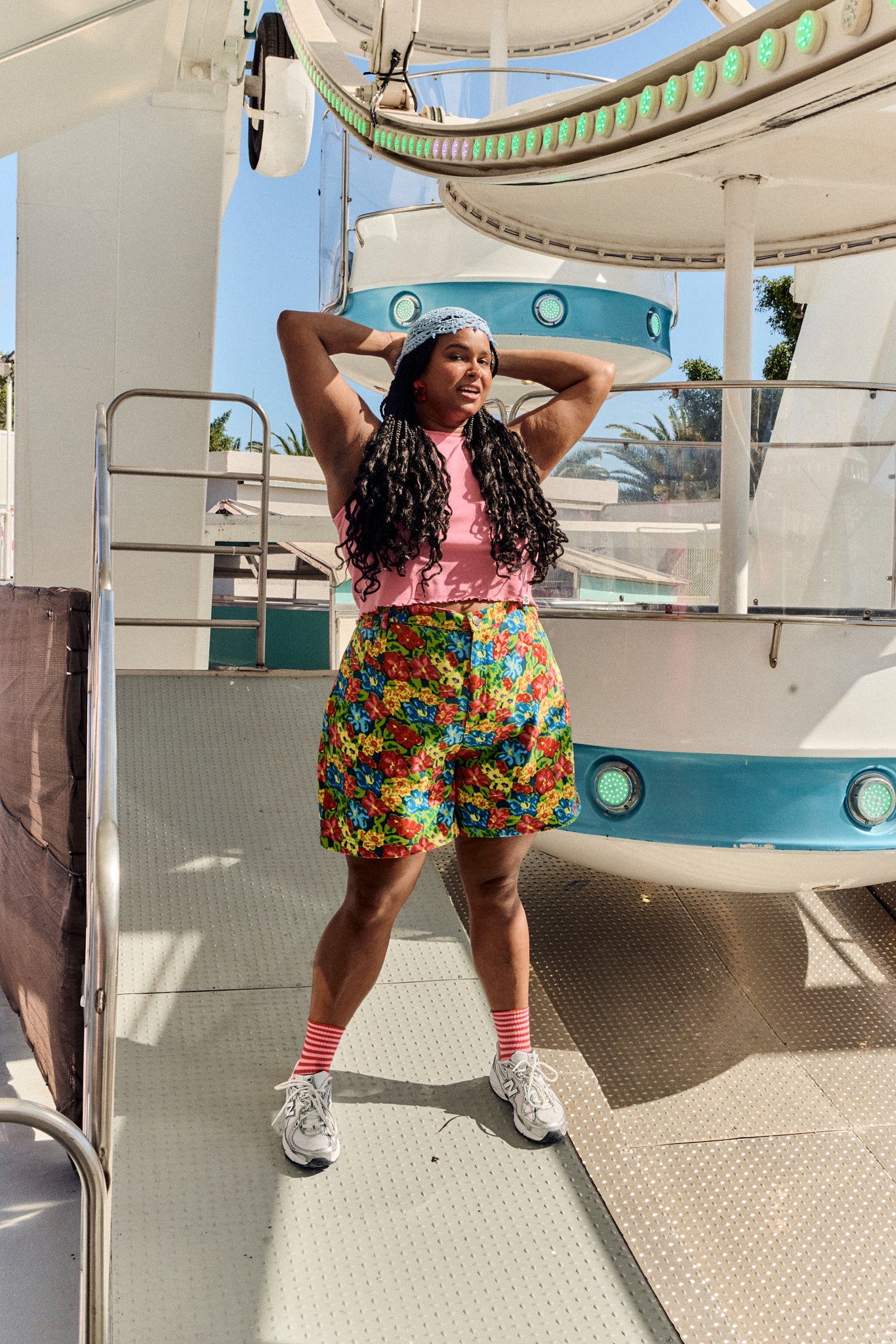 Lexi - Cotton High Waist Shorts in 80s Scribble Floral