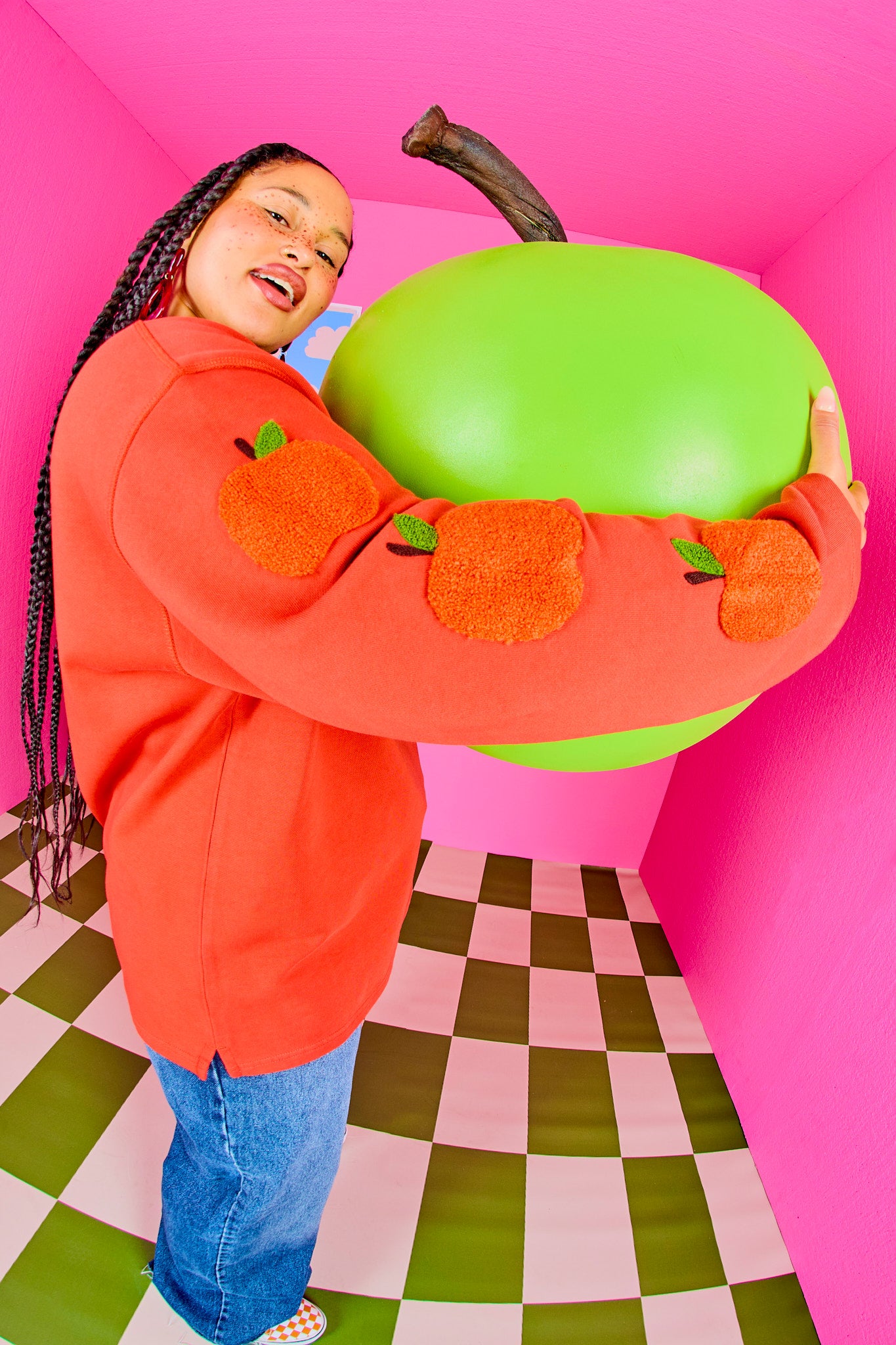 Kai - Midweight Cotton Crew Neck Sweatshirt in Red Apples Motif