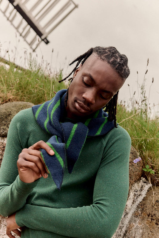 Loki - Neck Scarf in Blue & Green Stripe