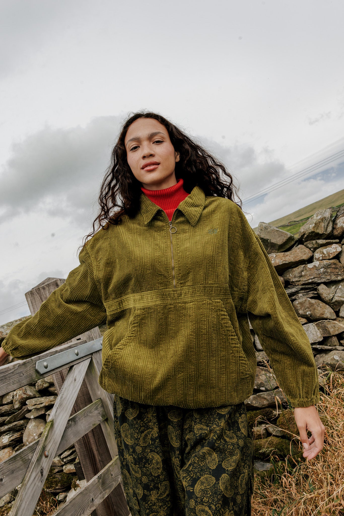 Hiezu - Corduroy Jacket in Fir Green