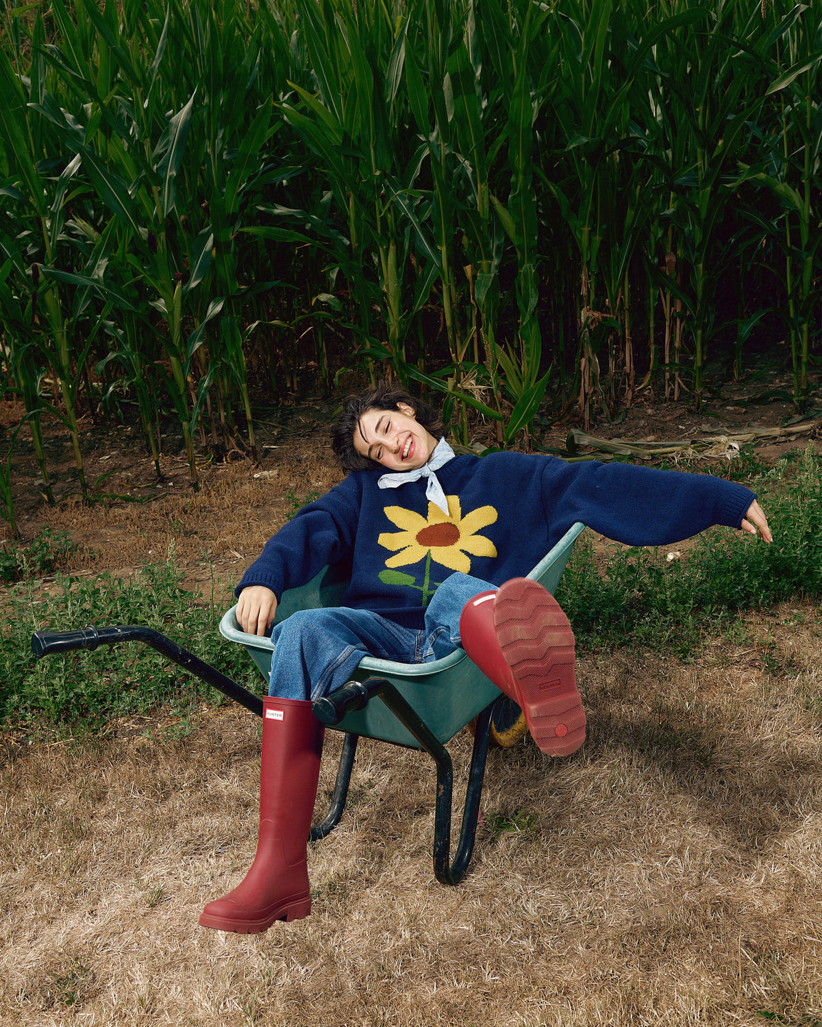 Areum - Oversized Knitted Jumper in Sunflower