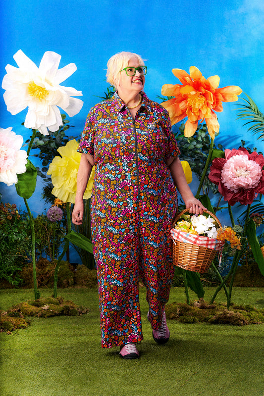 Ragan - Cotton Jumpsuit in Retro Picnic Floral