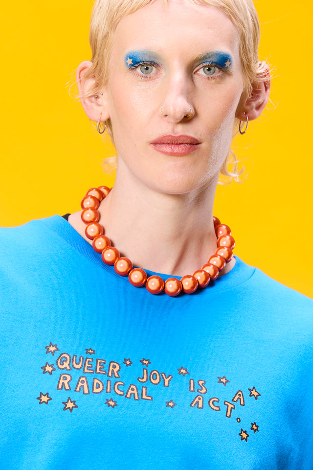 Bee Illustrates Pride 2026 - Benny - Oversized cotton T-Shirt in Blue
