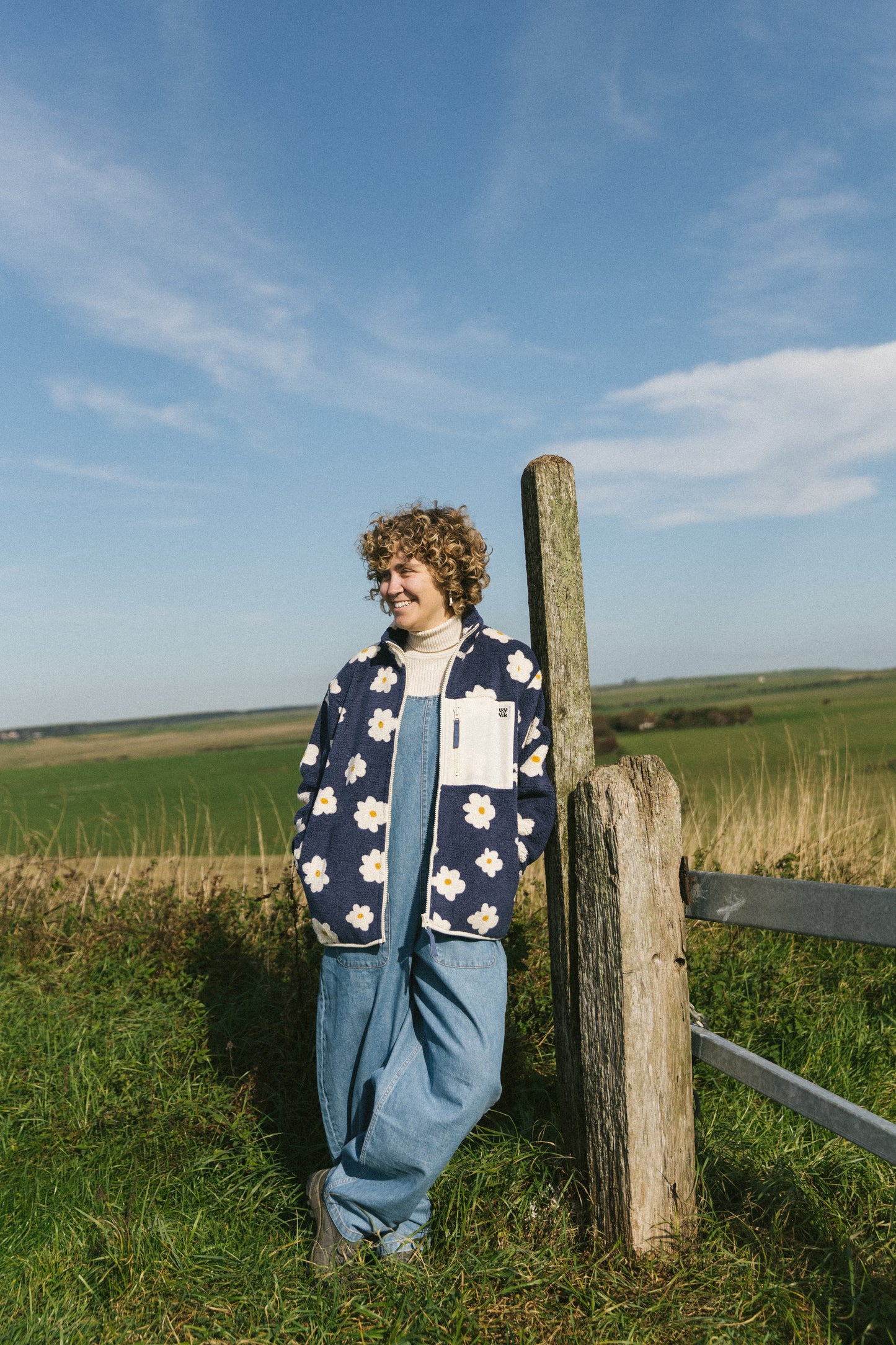 Harper - Borg Fleece Jacket in Blue & White Delano