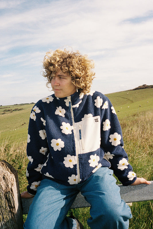 Harper - Borg Fleece Jacket in Blue & White Delano