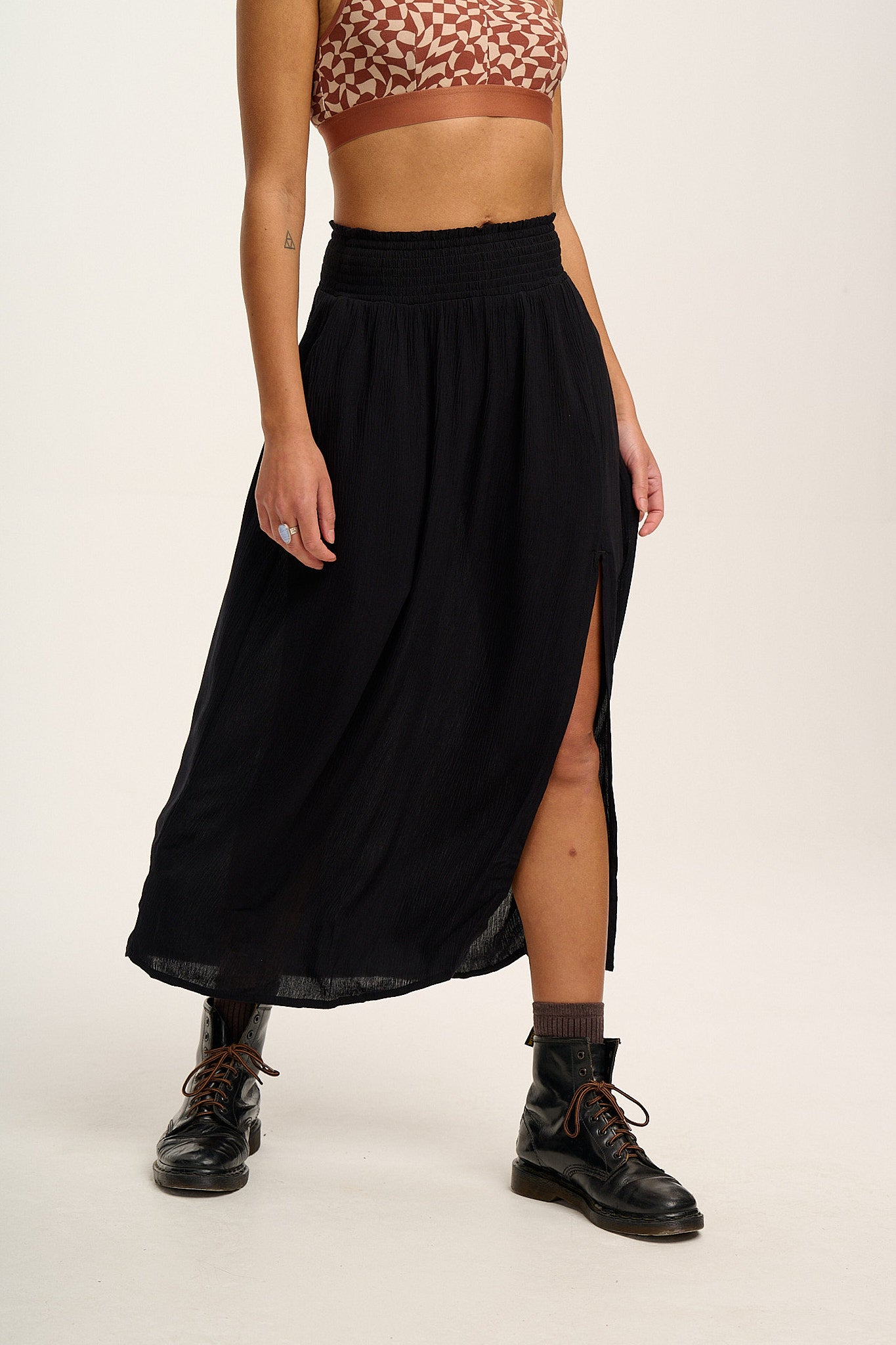 Poppy Skirt: LENZING™ ECOVERO™ - Black