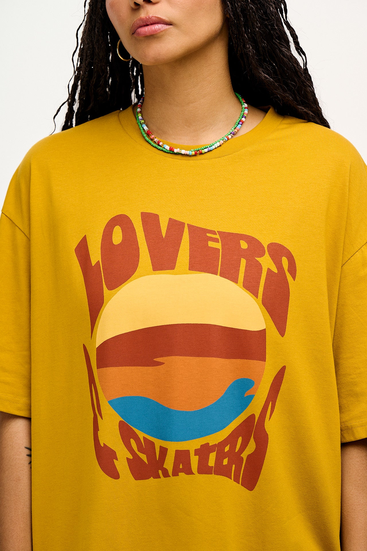 Benny - Oversized Cotton Tee in Lovers & Skaters Print