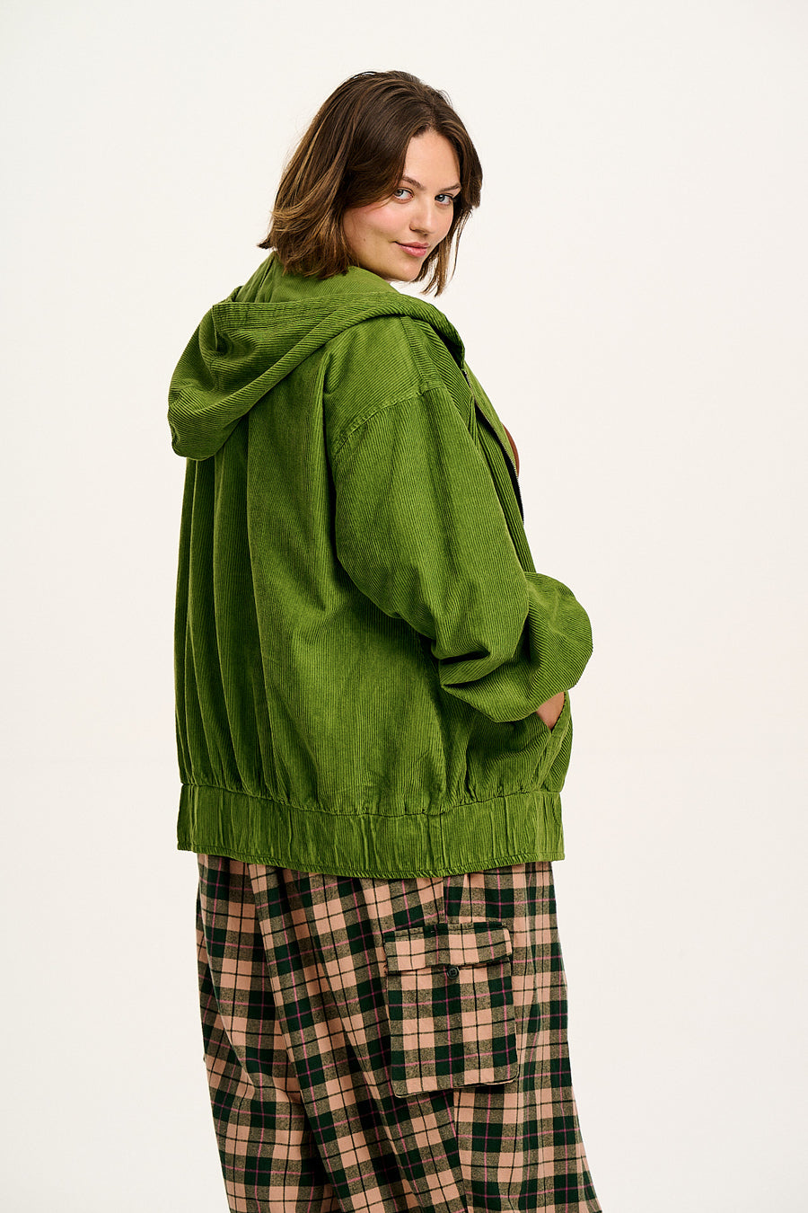 Wesley - Oversized Hoodie Corduroy Jacket in Highland Green