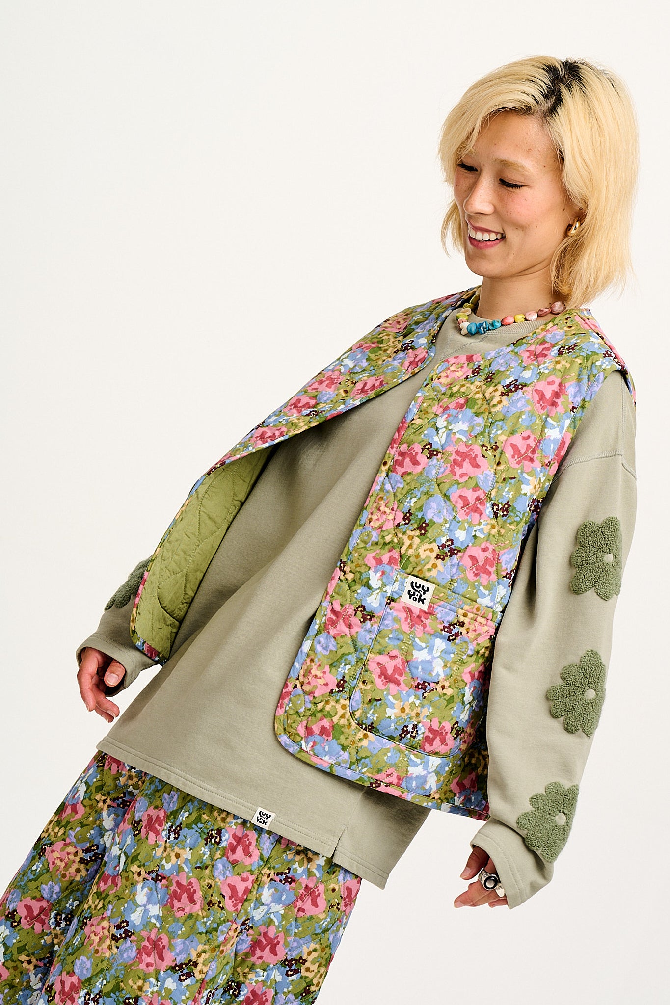 Emery - Reversible Quilted Gilet in Elsinore Floral Print