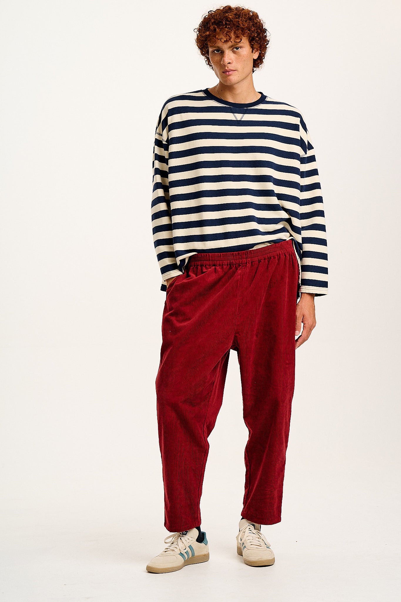 Billie - Corduroy Trousers in Maroon