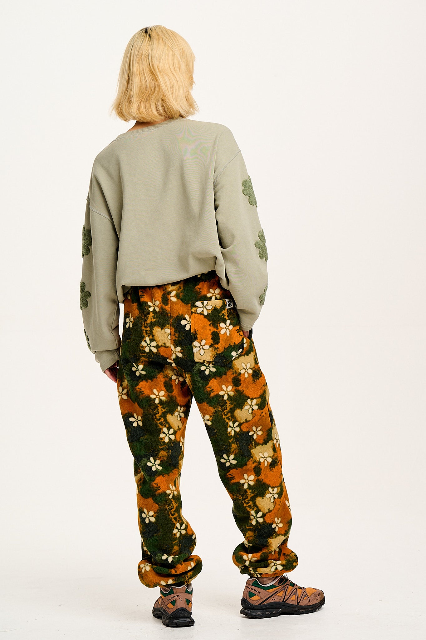 Jamie - Polar Fleece Joggers in Green Daisy Lu Print