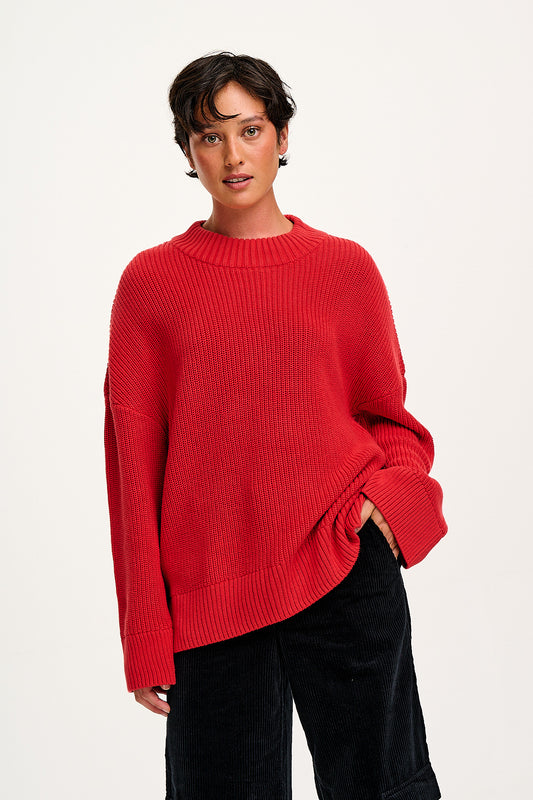 Amari - Oversized Knitted Jumper in Red