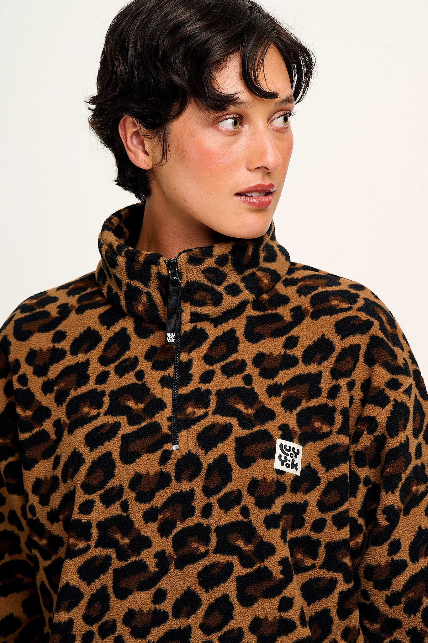 Stevie - Polar Fleece in Leopard Print