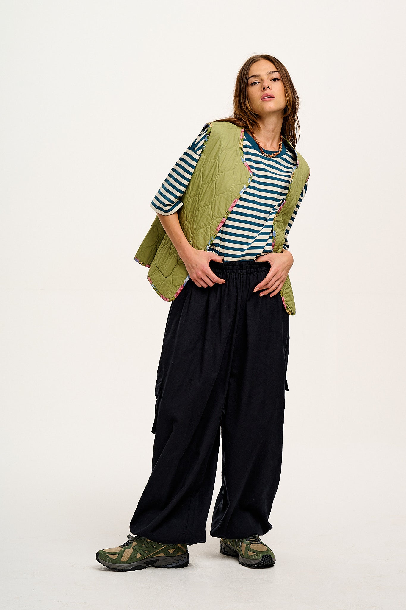 Rumi - Balloon Cotton & Linen Trousers in Black