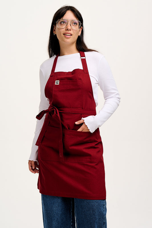 Ada - Midweight Cotton Apron in Maroon