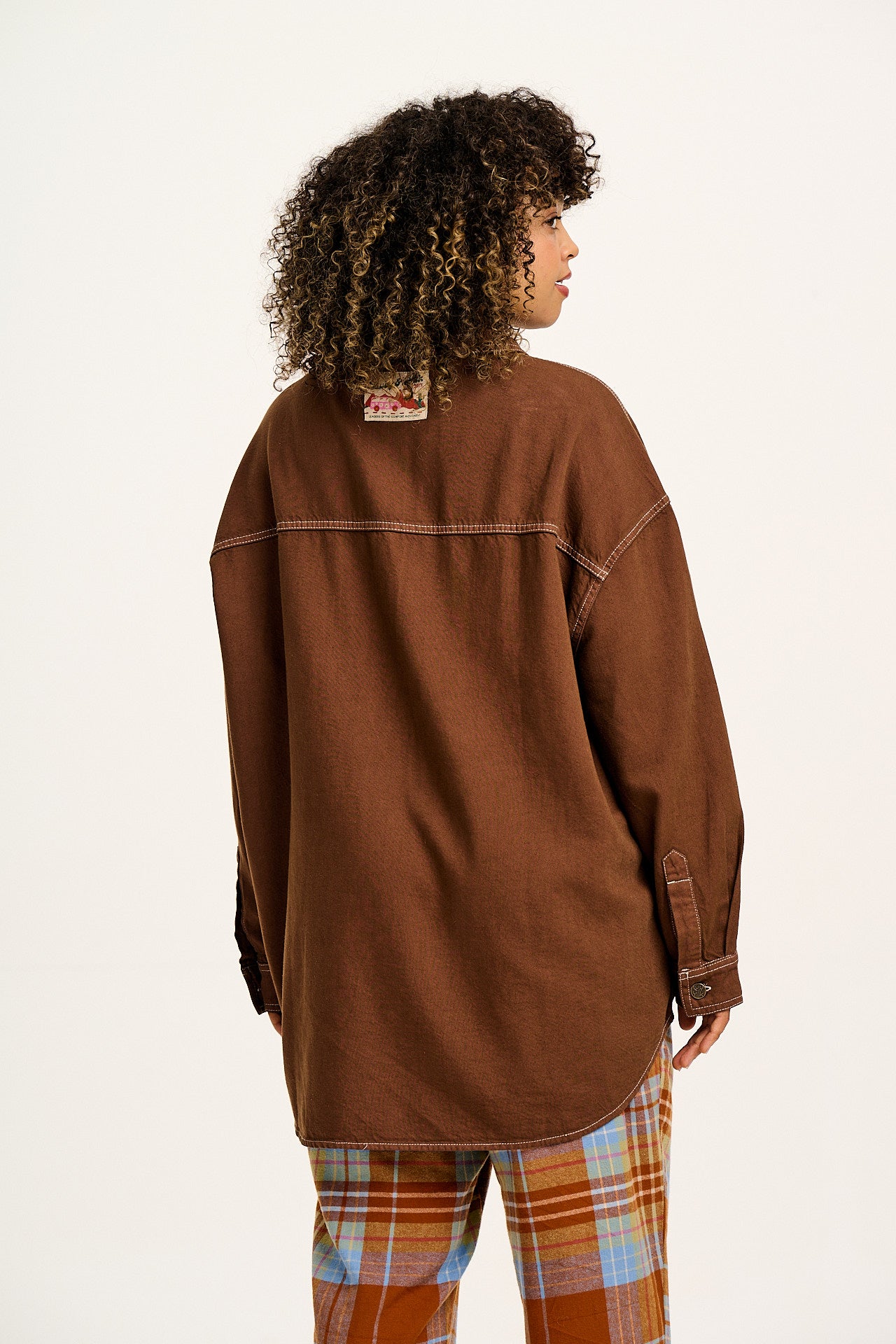 Sydney - Oversized Cotton Shirt in Chestnut Brown