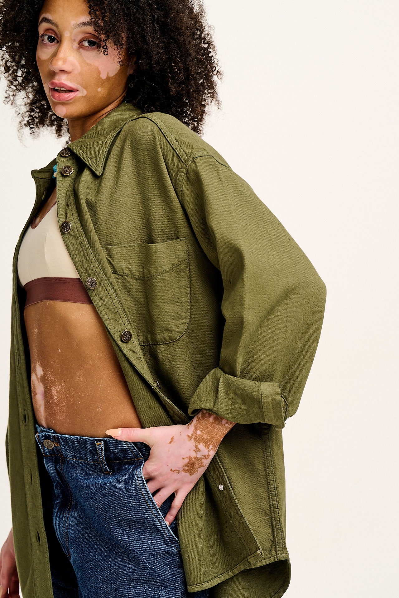 Sydney - Oversized Cotton Shirt in Khaki