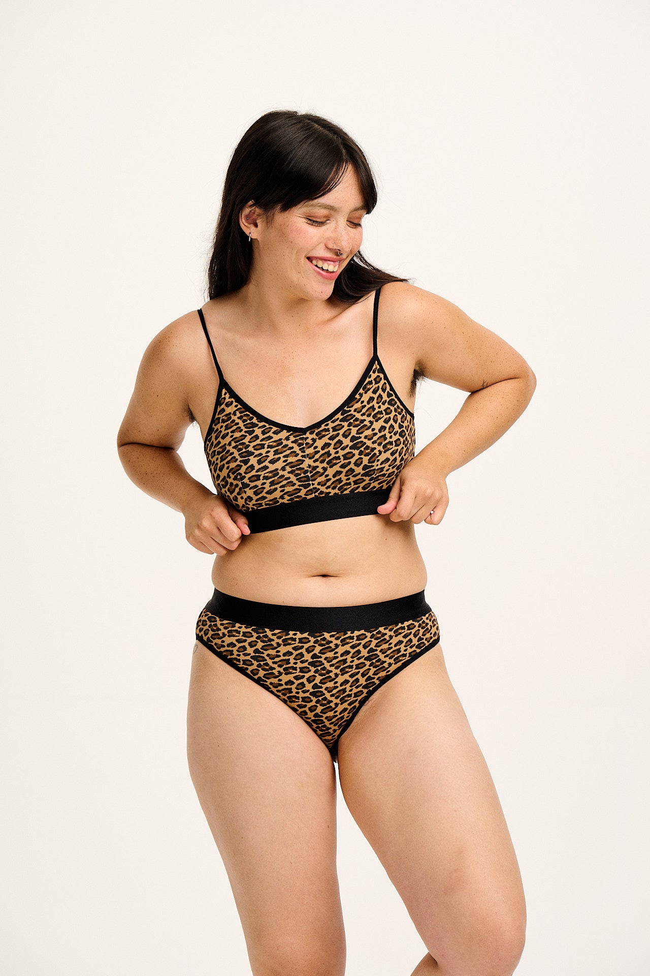 Cora - Cotton & Bamboo Bikini Pant in Leopard Print