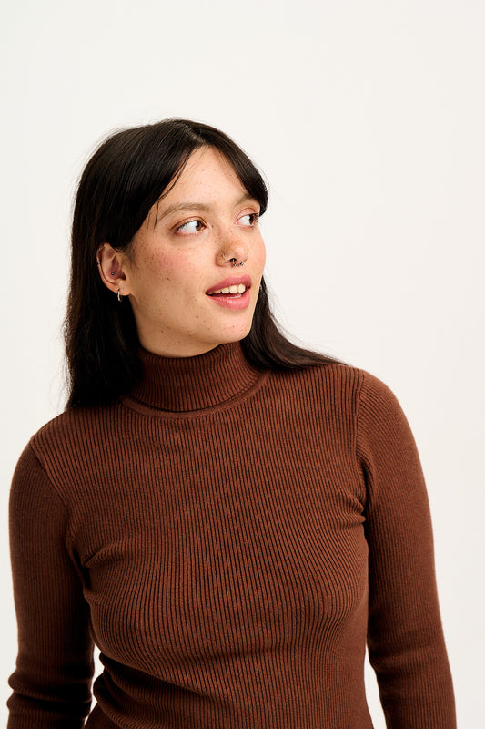 Aiden - Roll Neck Knitted Top in Mocha Brown