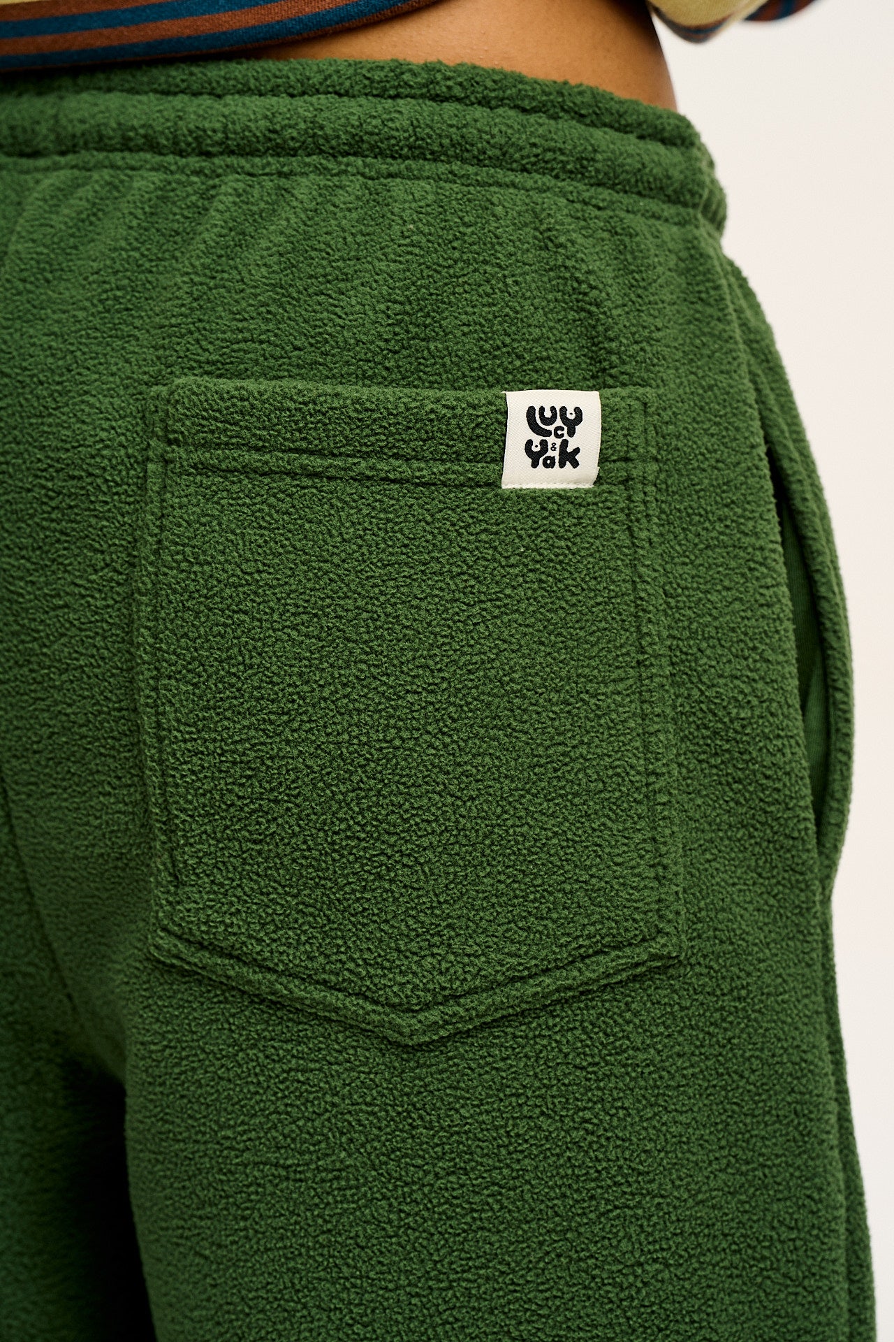 Jamie - Polar Fleece Jogger in Juniper Green