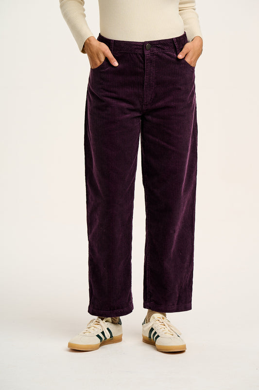 Drew - Straight Leg Corduroy Trousers in Plum Perfect