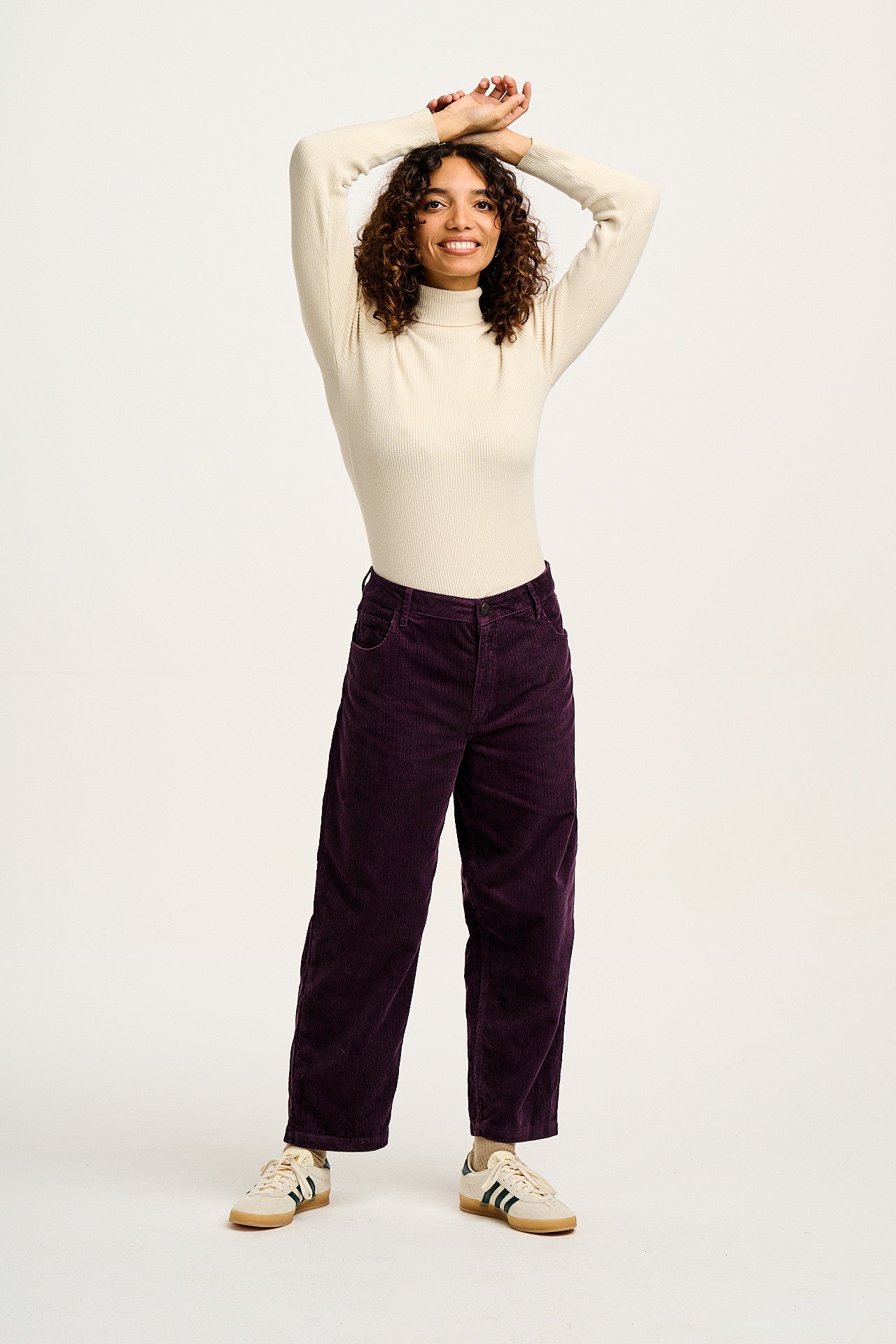 Drew - Straight Leg Corduroy Trousers in Plum Perfect