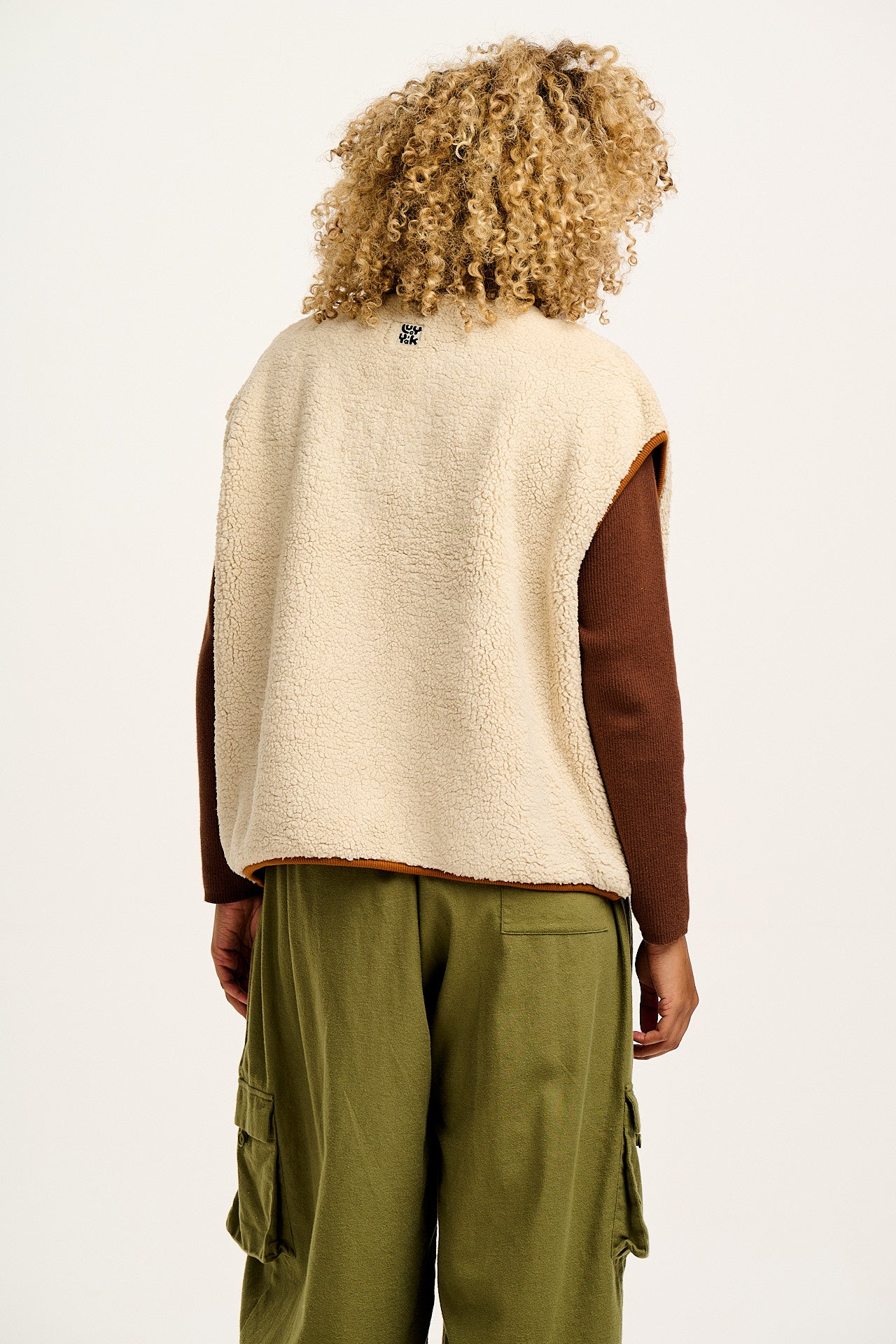 Aubrey - Borg Fleece Gilet in Ecru & Brown