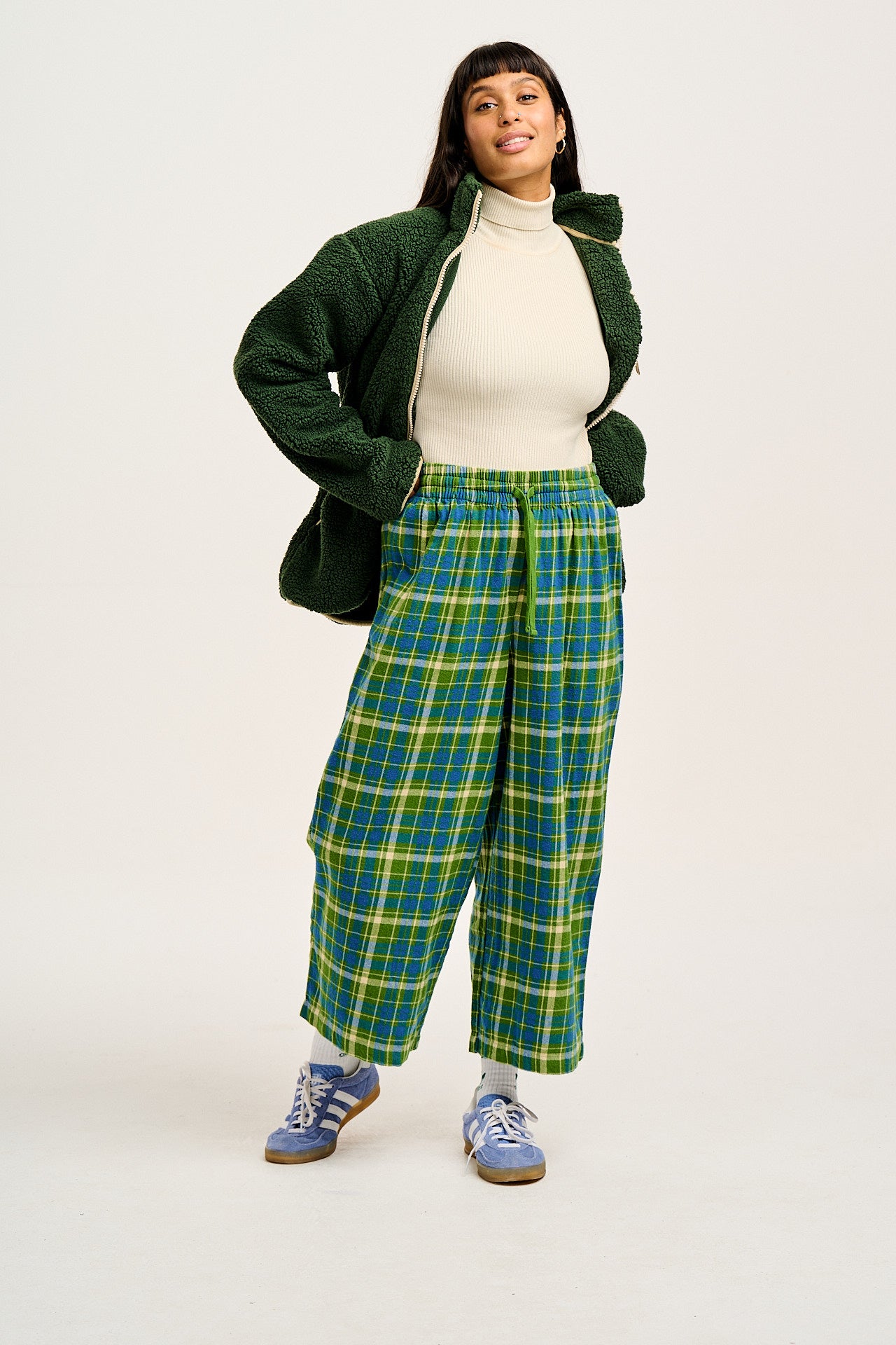 Plaid green pants fashion