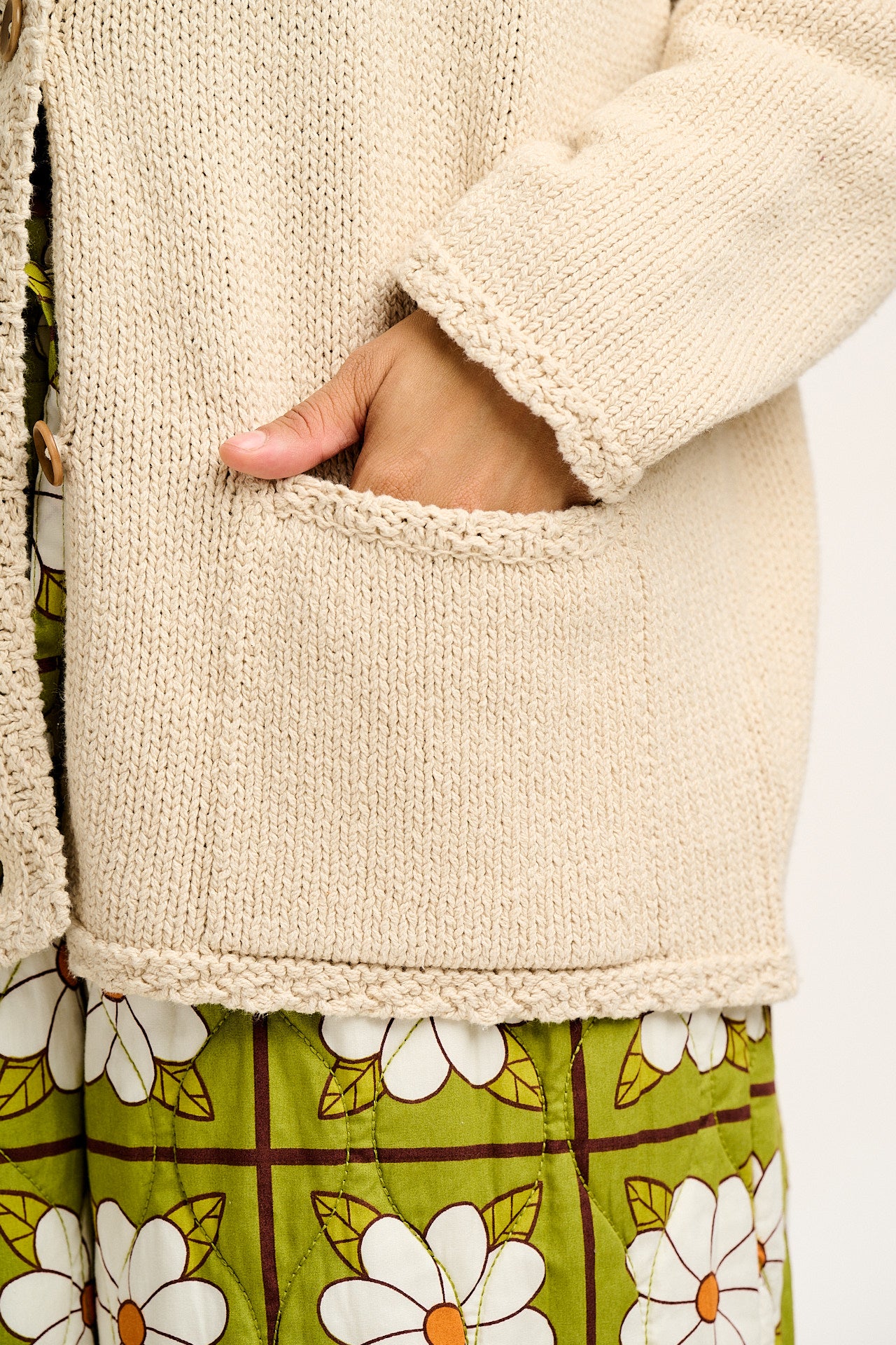 Frederika - Heavy Knit Cardigan in Frappe Cream