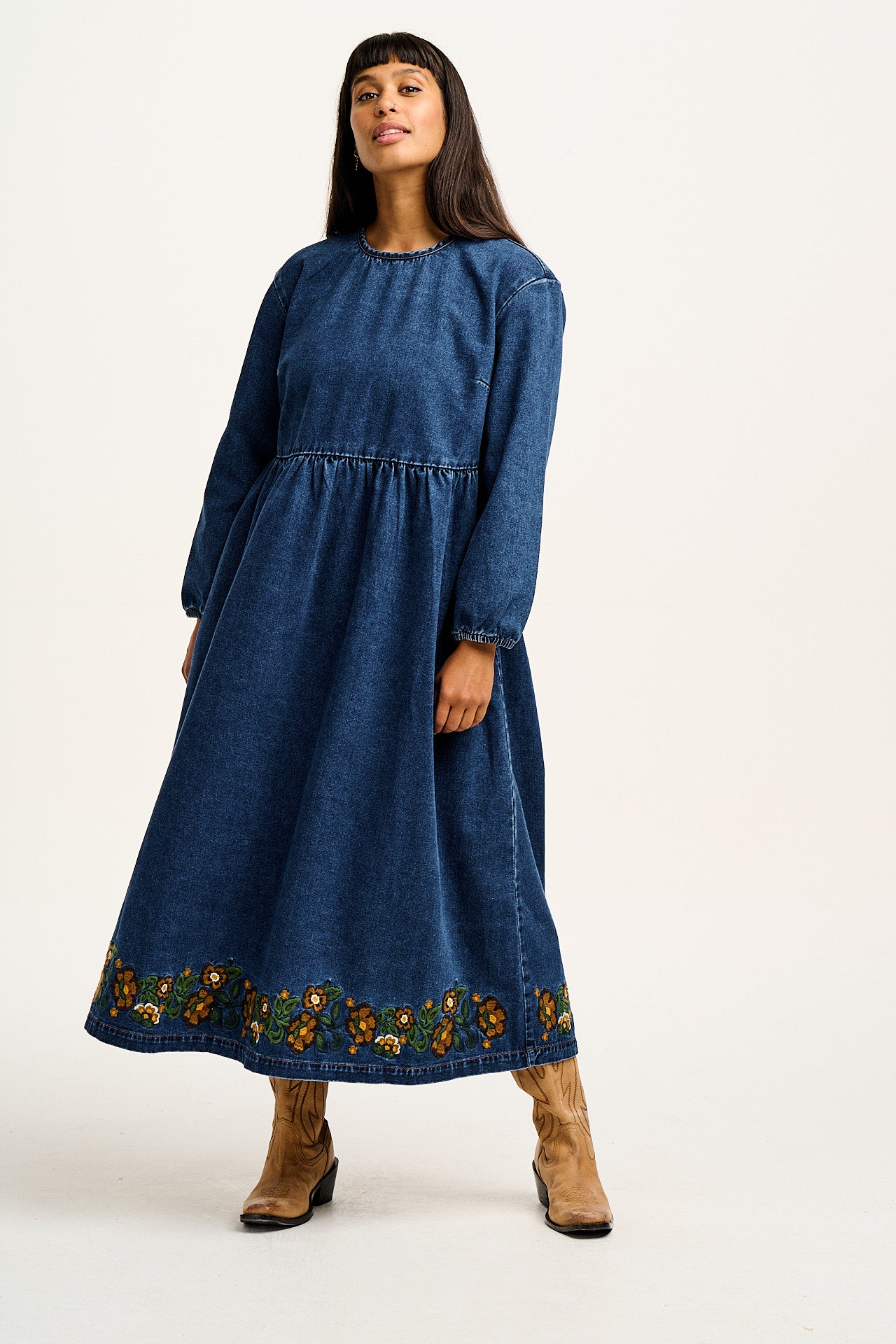 Maeve - Midi Dress in Denim With Myrtle Embroidery