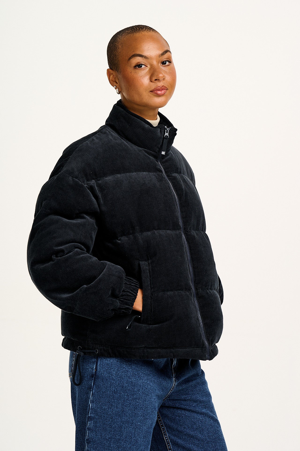 Paloma - Corduroy Puffer Jacket in Black