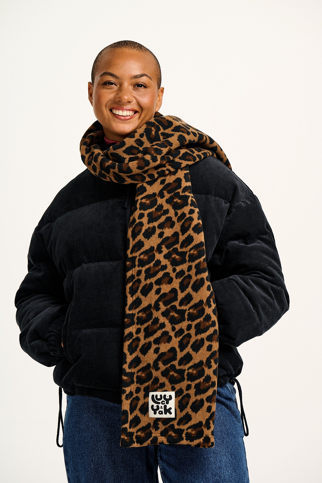 Ola - Polar Fleece Scarf in Leopard Print