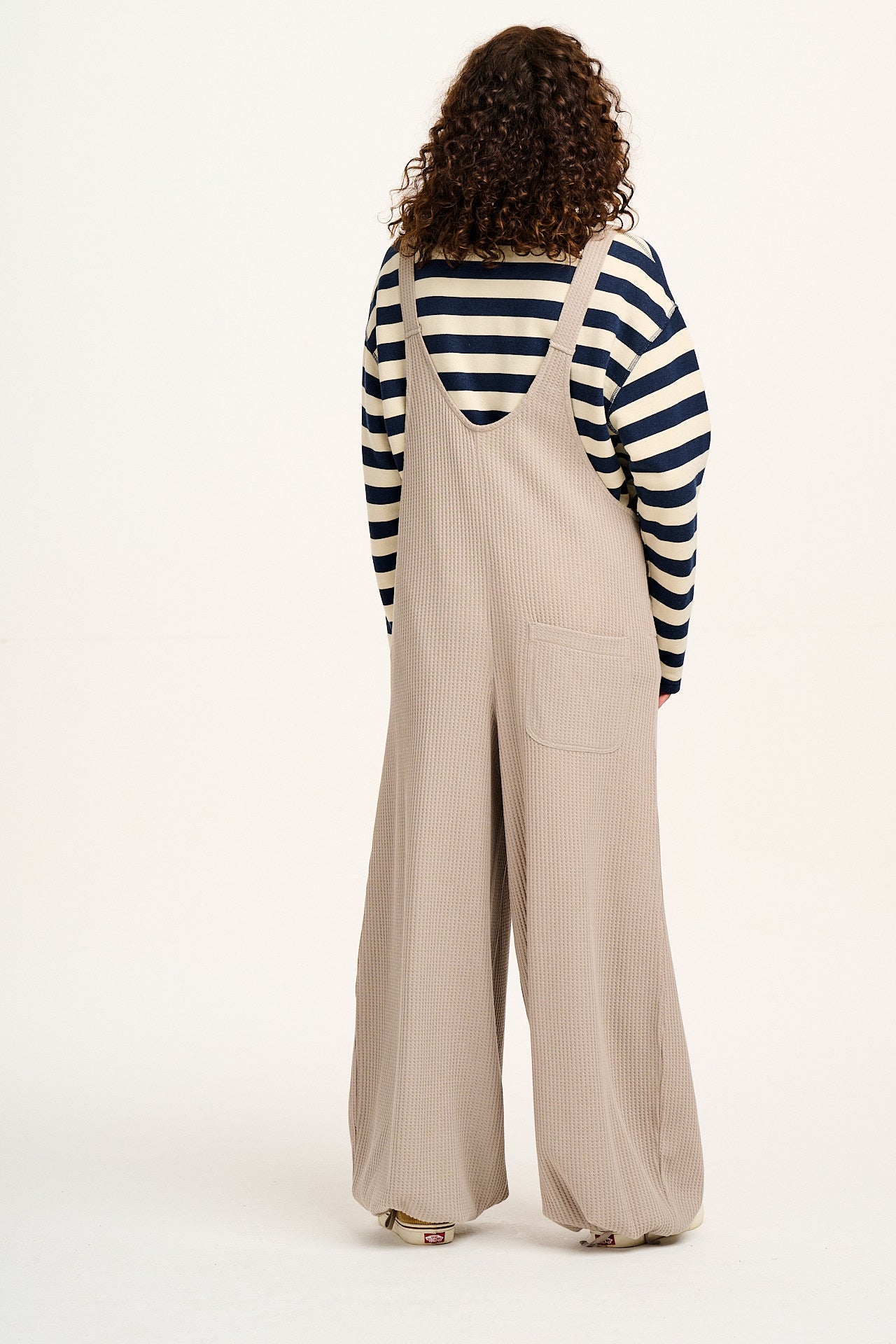 Ali - Slouchy Waffle Cotton Dungarees in Pebble Grey