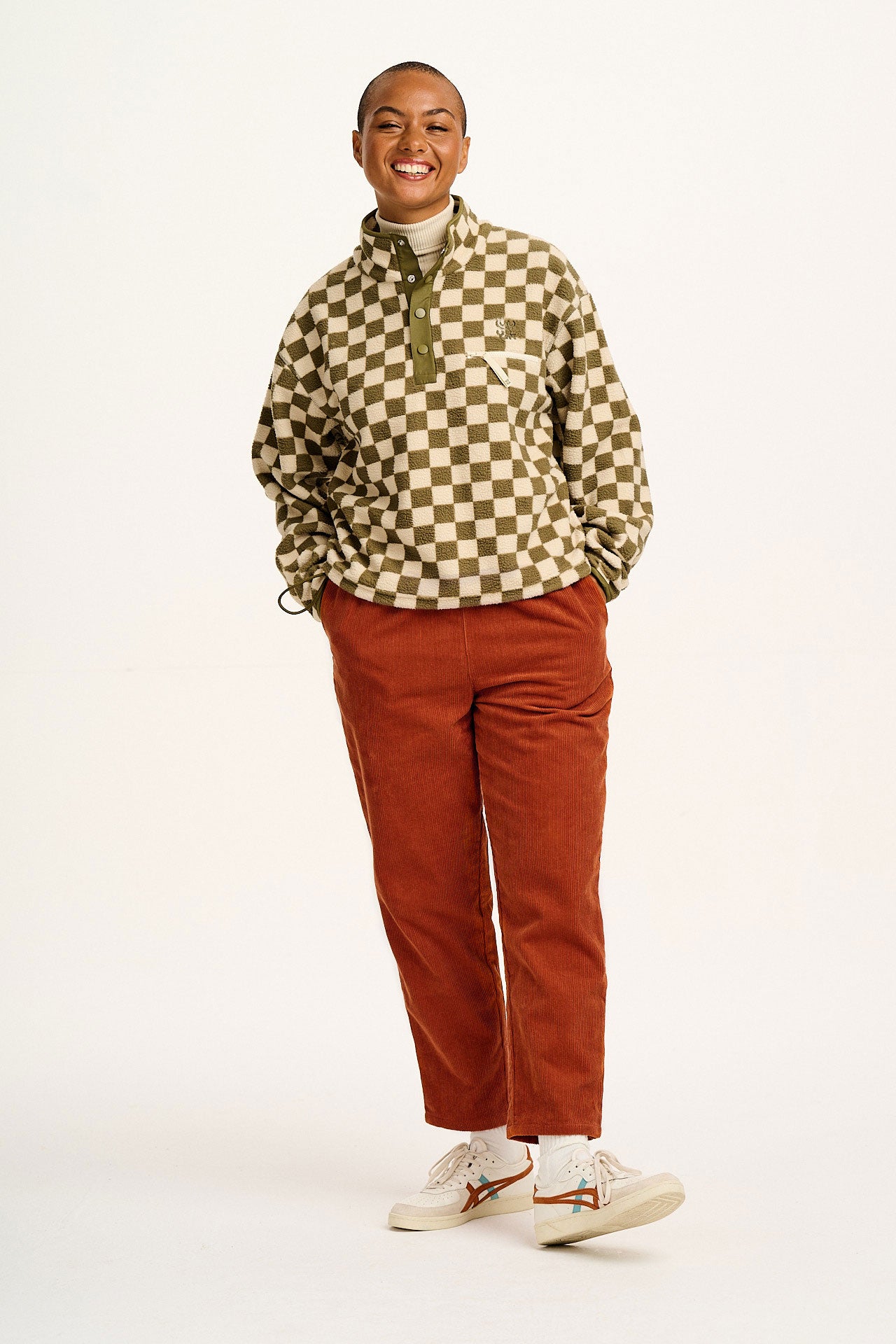 Billie - Corduroy Trousers in Red Clay