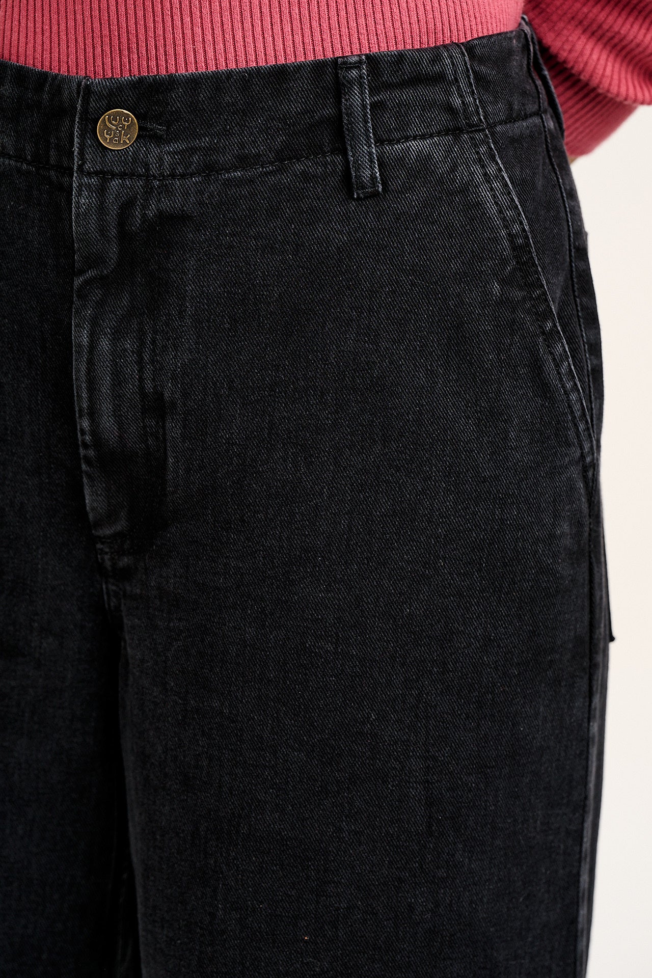 Phoenix - Cargo Trousers in Black Denim