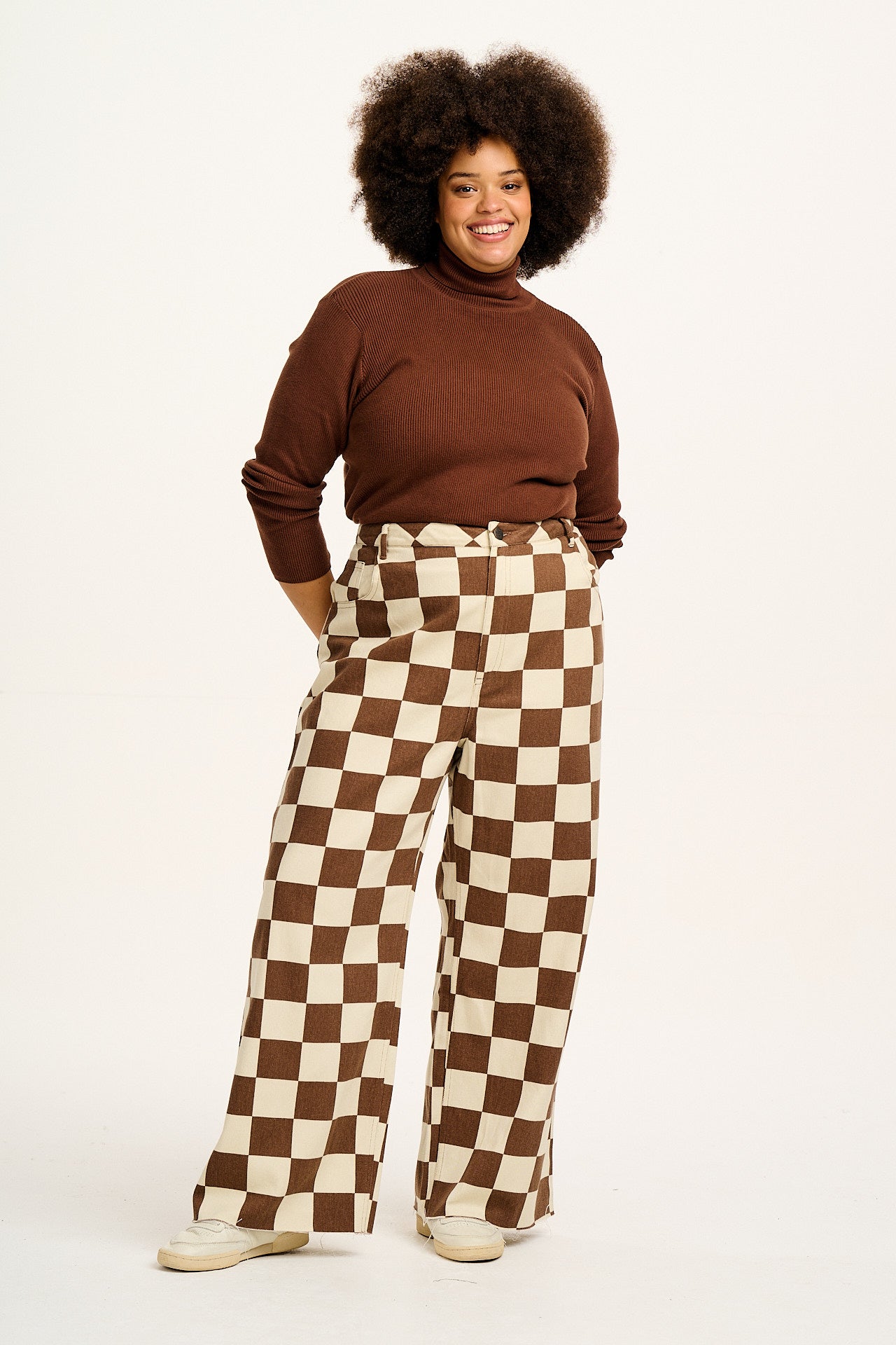 Carter - High Waisted Jeans in Cookies & Cream Checkerboard Print