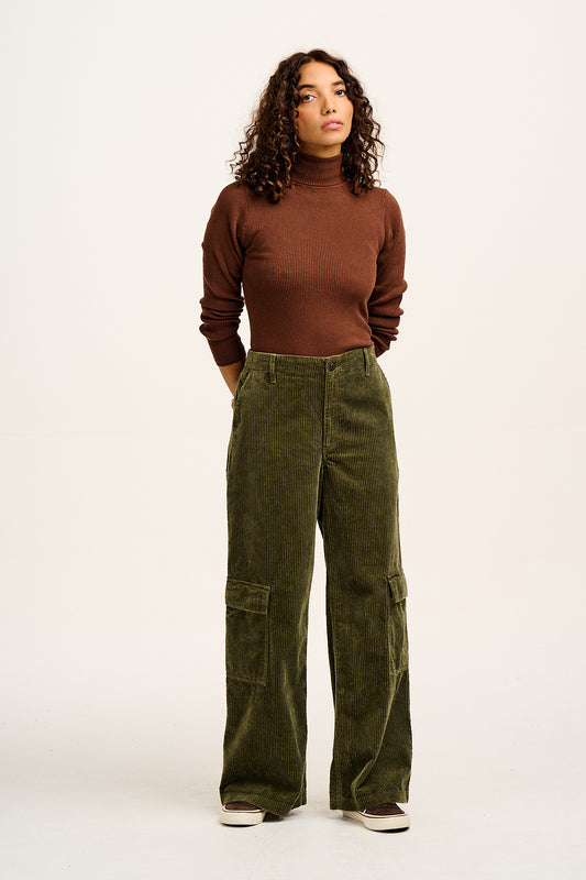 Phoenix - Corduroy Cargo Trousers in Ivy Green