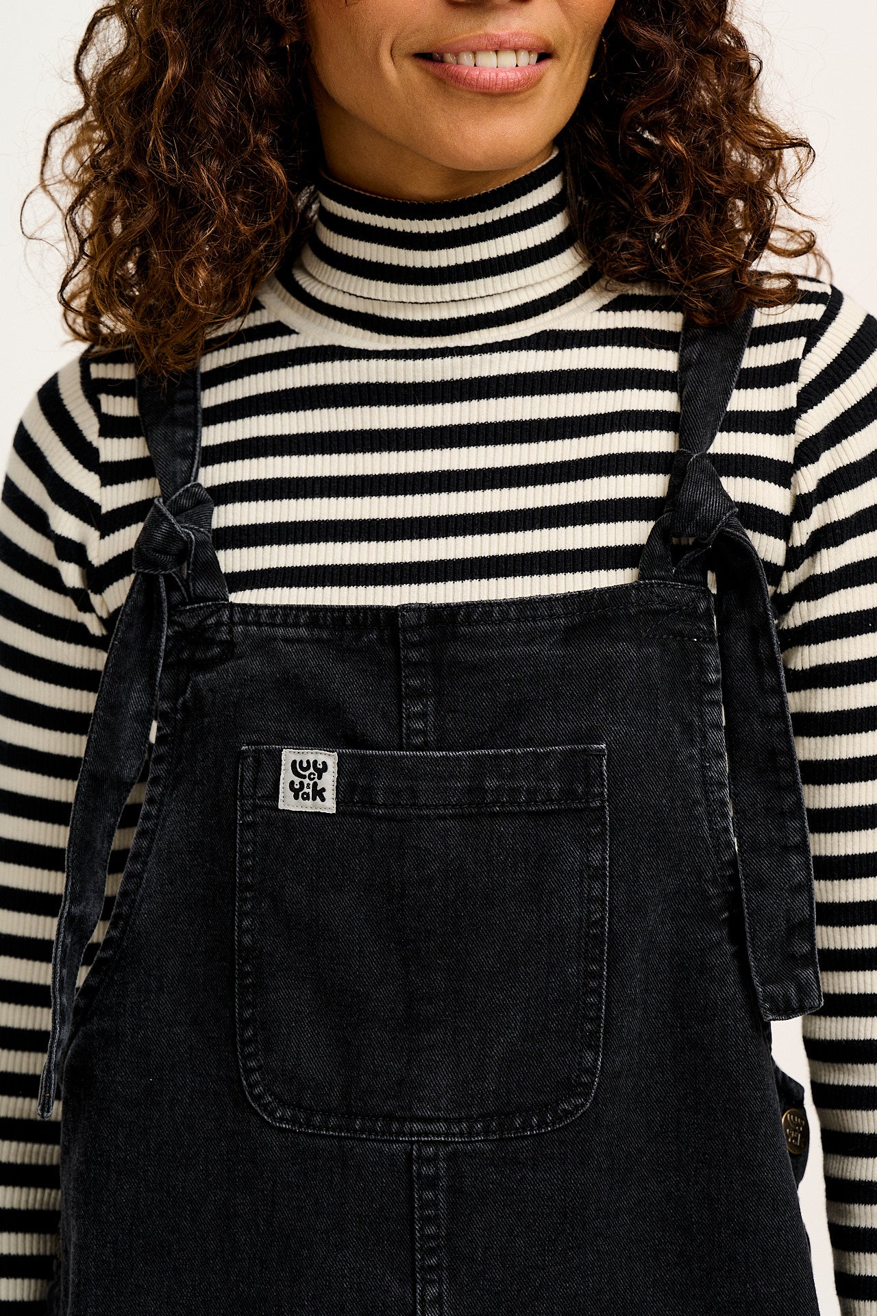 Ali - Baggy Denim Dungarees in Washed Black