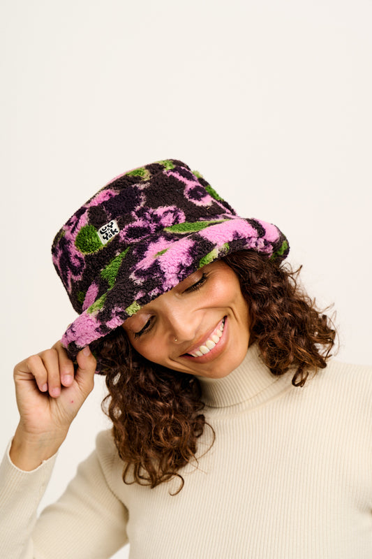 Travis - Borg Fleece Bucket Hat in Wilderly Print