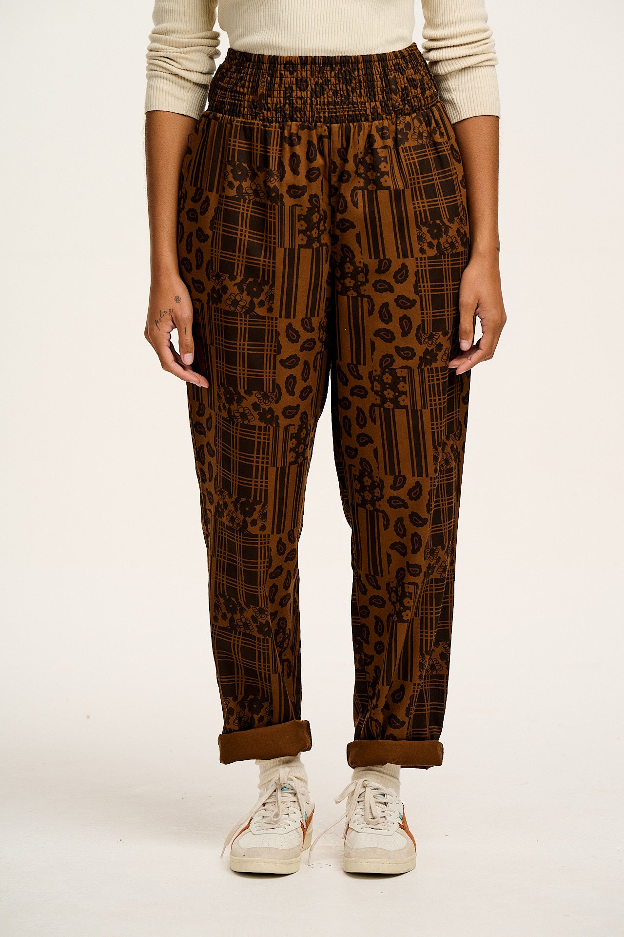 Alexa - Cotton Trousers in Brown Penny Patchwork Print