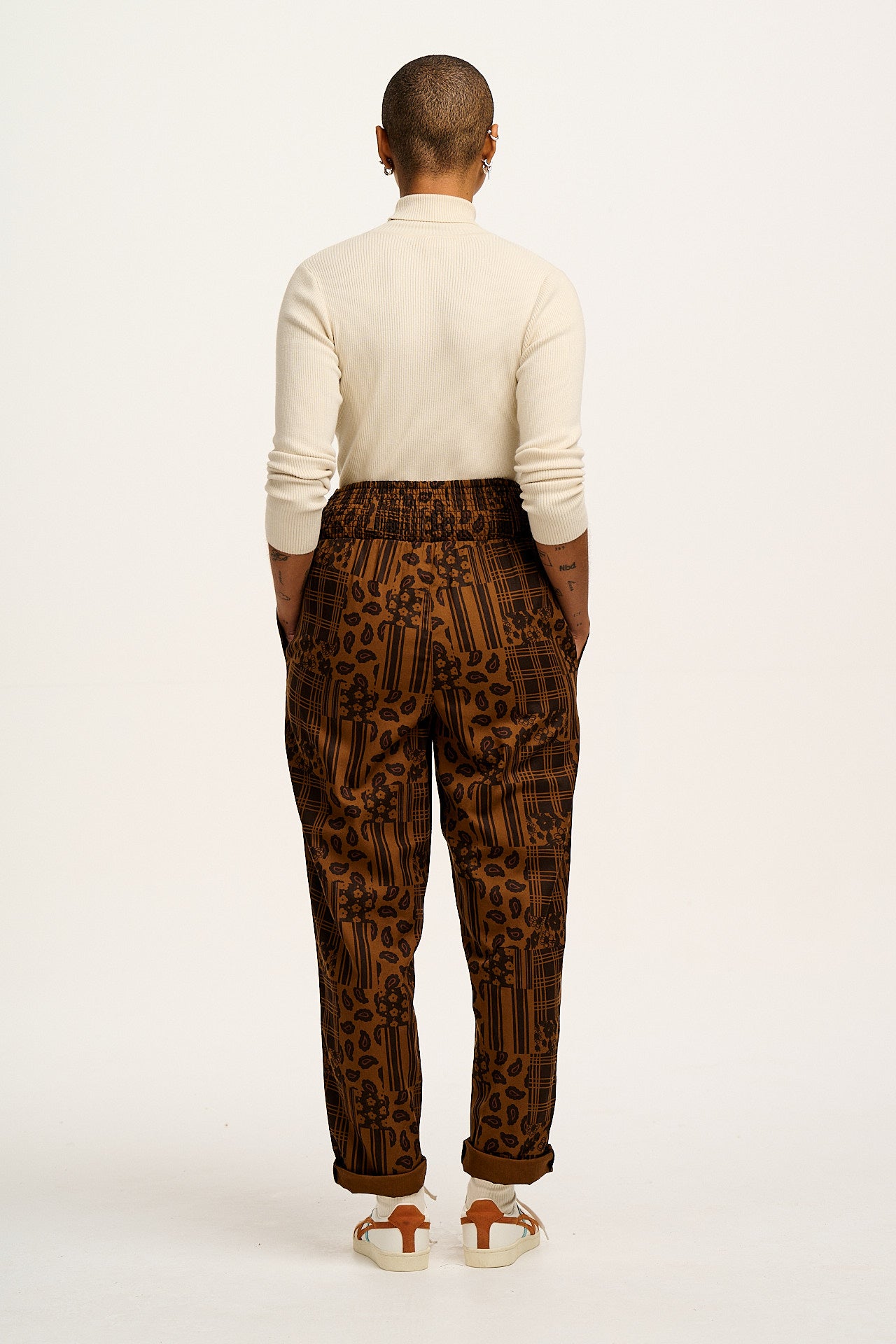 Alexa - Cotton Trousers in Brown Penny Patchwork Print