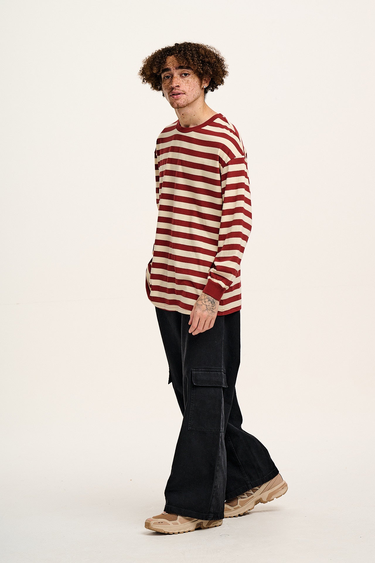 Kenny - Long Sleeve Skater Cotton Tee in Maroon & Ecru Stripe