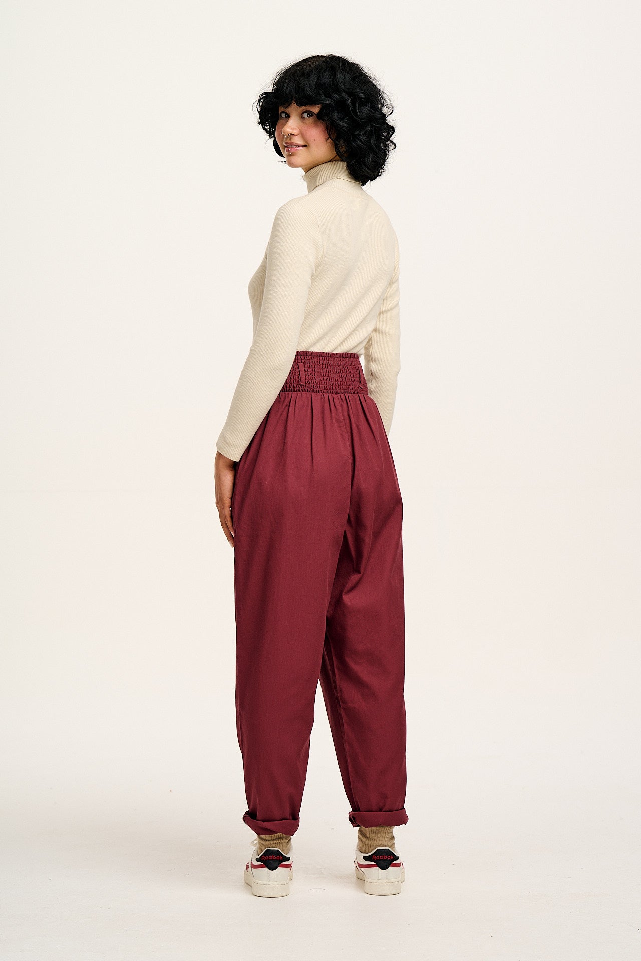 Alexa - Cotton Trousers in Merlot Red