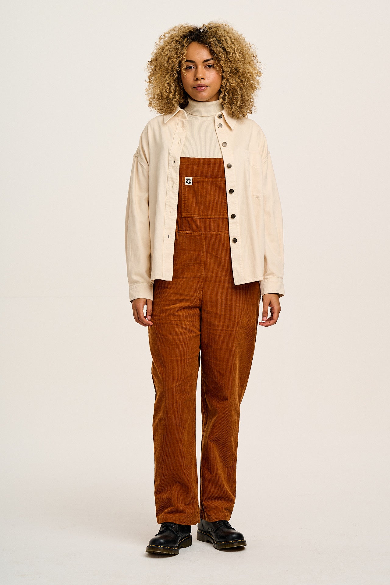 Easton - Corduroy Dungarees in Caramel Brown