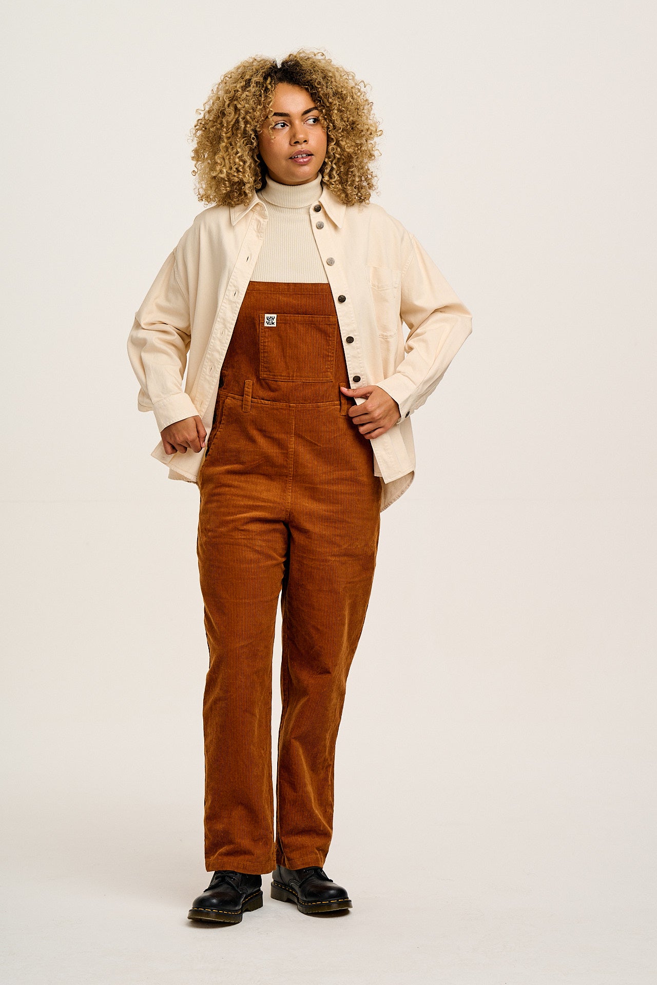 Easton - Corduroy Dungarees in Caramel Brown