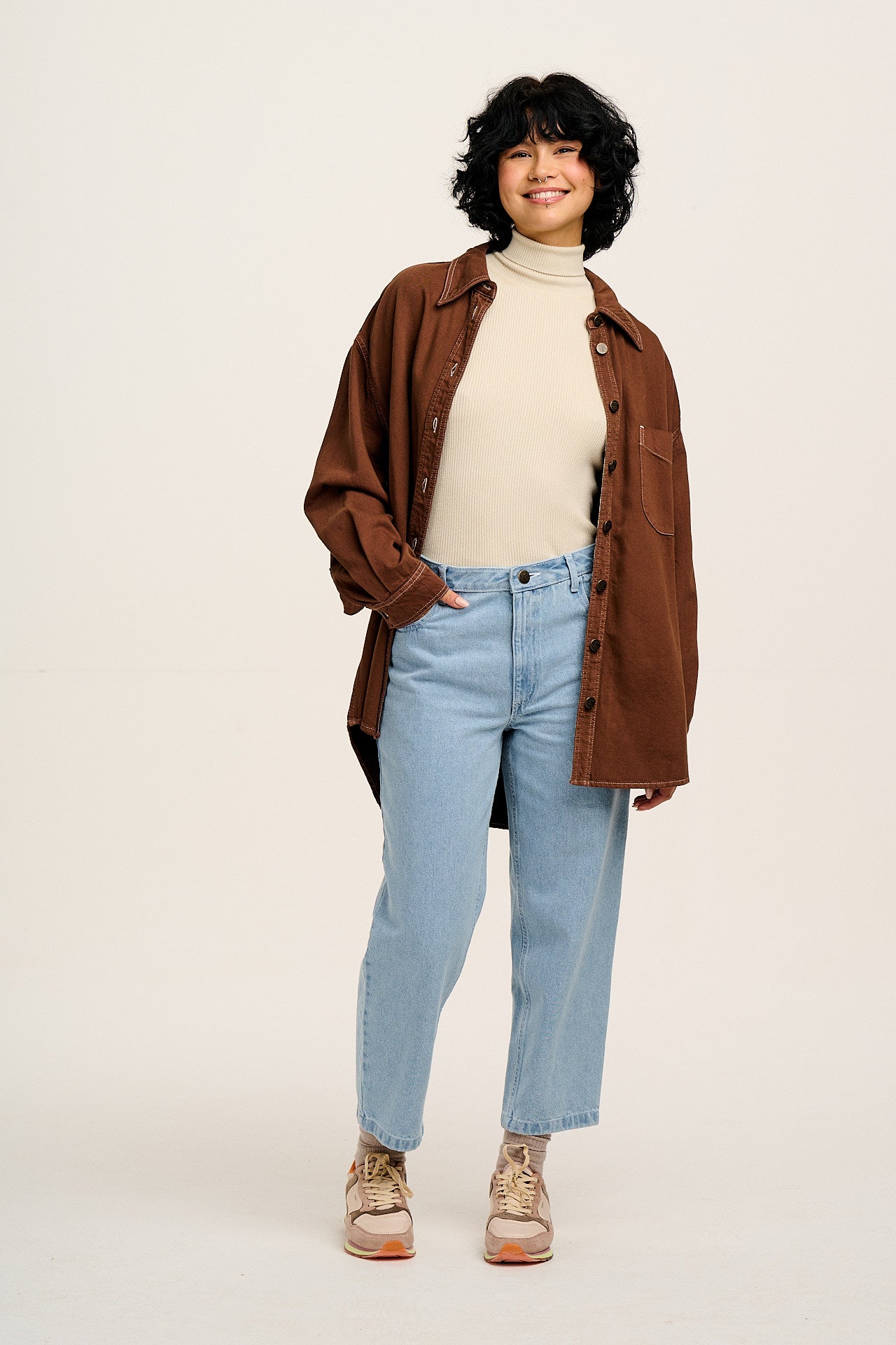 Sydney - Oversized Cotton Shirt in Chestnut Brown