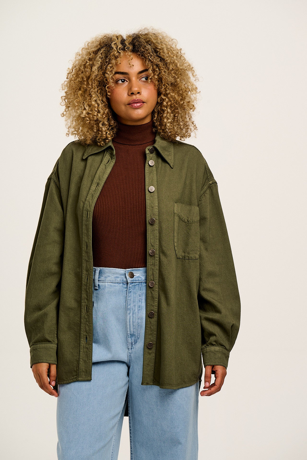 Sydney - Oversized Cotton Shirt in Khaki