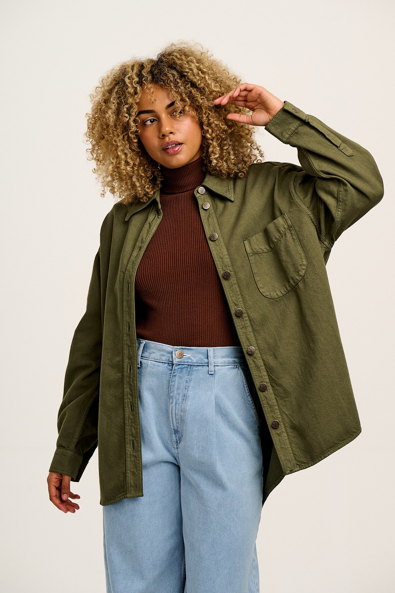 Sydney - Oversized Cotton Shirt in Khaki