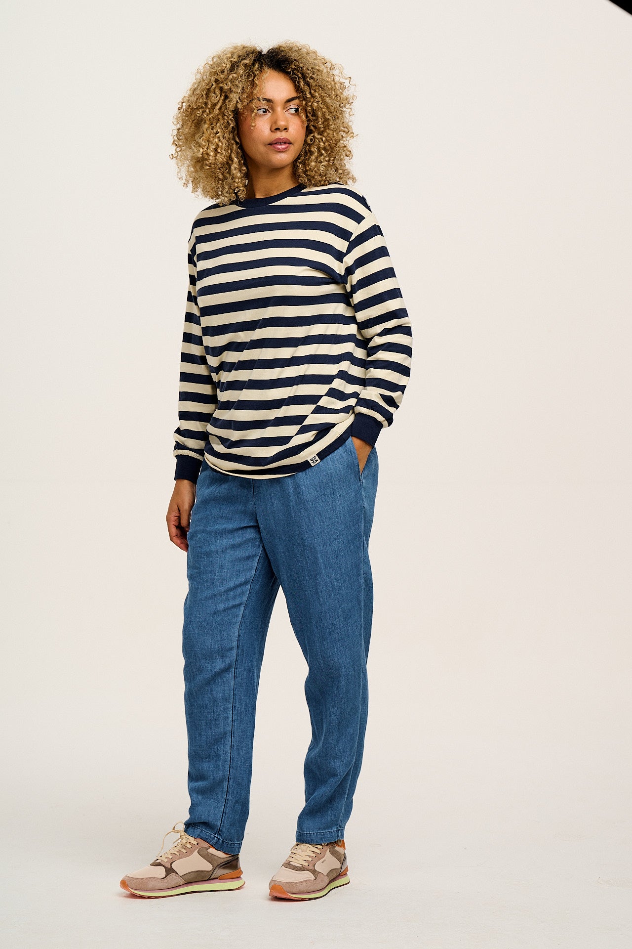 Kenny - Long Sleeve Skater Cotton Tee in Navy & Ecru Stripe